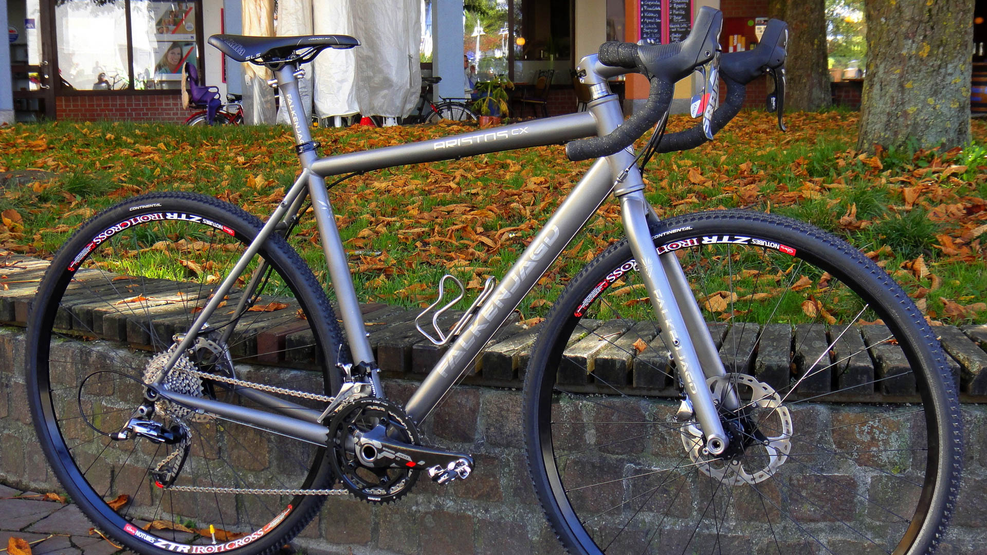 Falkenjagd_Aristos_CX_Cross_Sram_RED_22_disc_2015_4_web