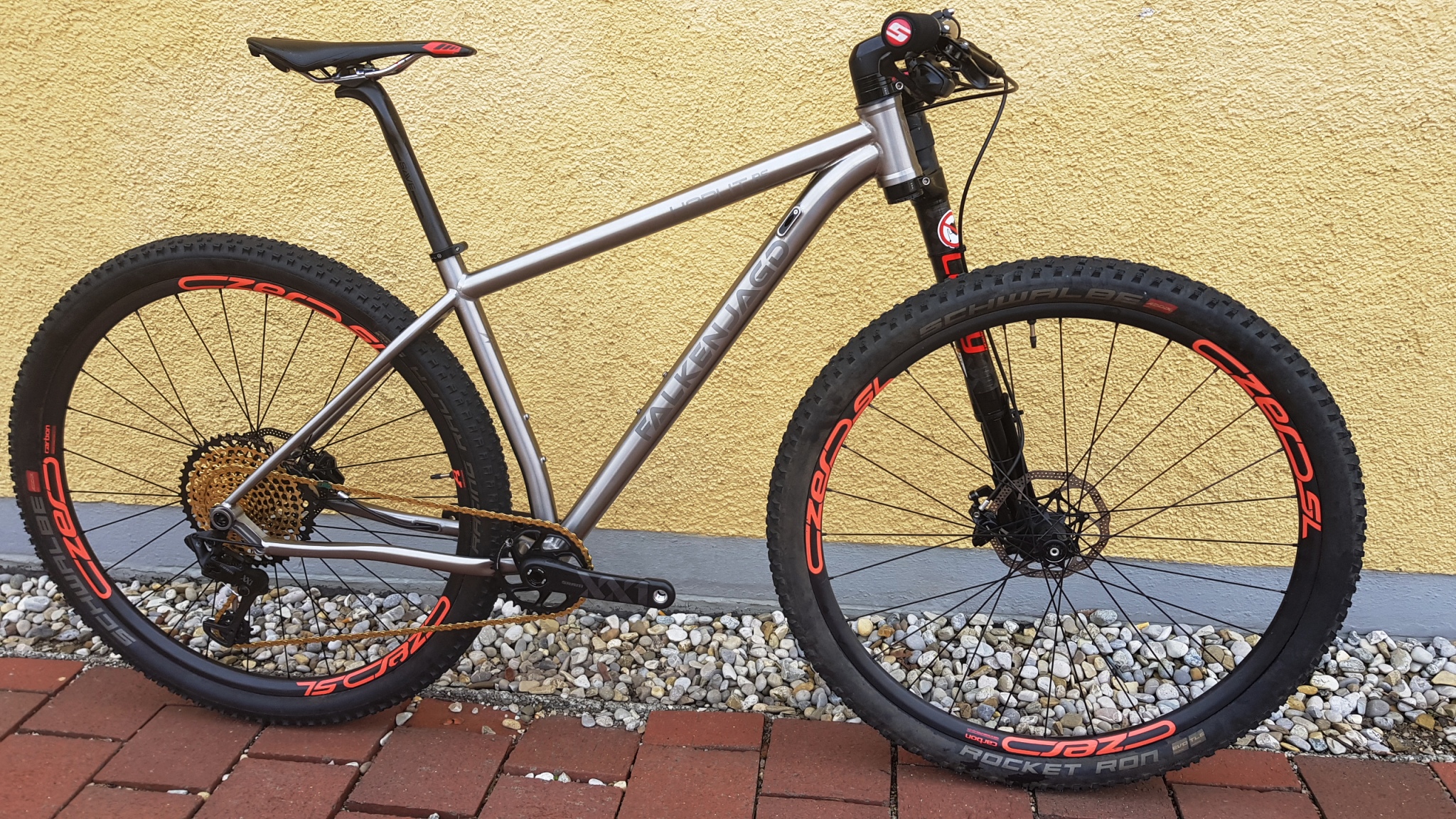 falkenjagd_hoplit_rs_2019-1_lefty