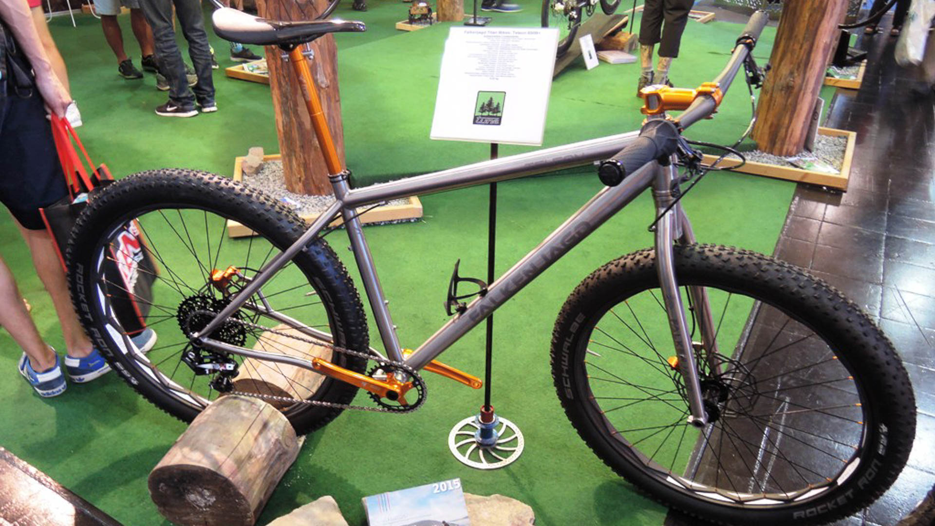 Falkenjagd_Titan_Bikes_Teleon_650B_Plus_2016_new_Boost_web
