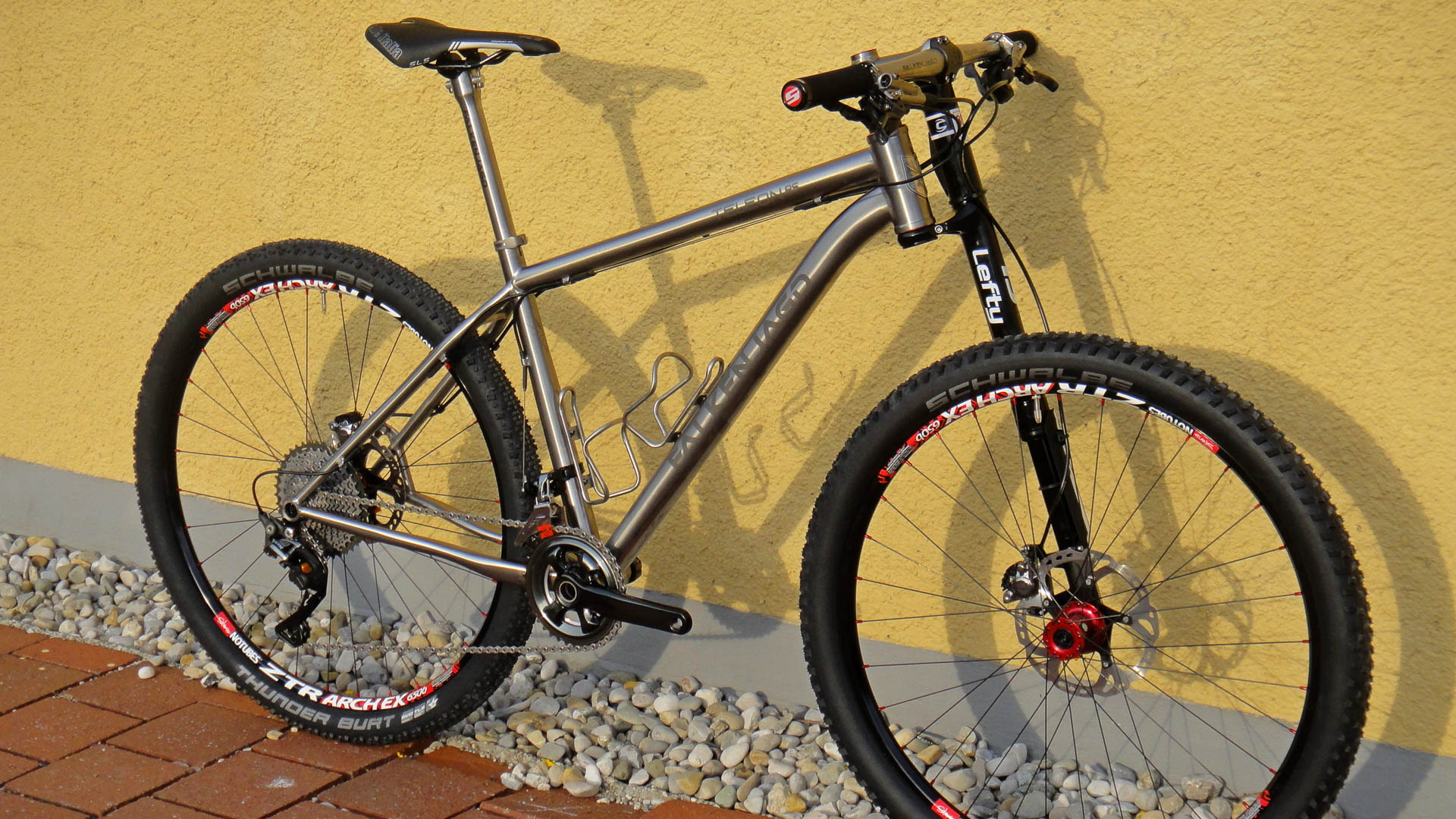Falkenjagd_Titan_Bikes_Teleon_RS_650B_Shimano_XTR_11speed_Lefty_2015_web