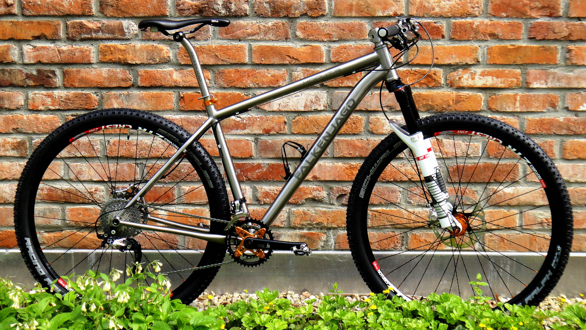 Falkenjagd_Titanium_Hoplit_RS_29er_Tune_orange_edition2_web