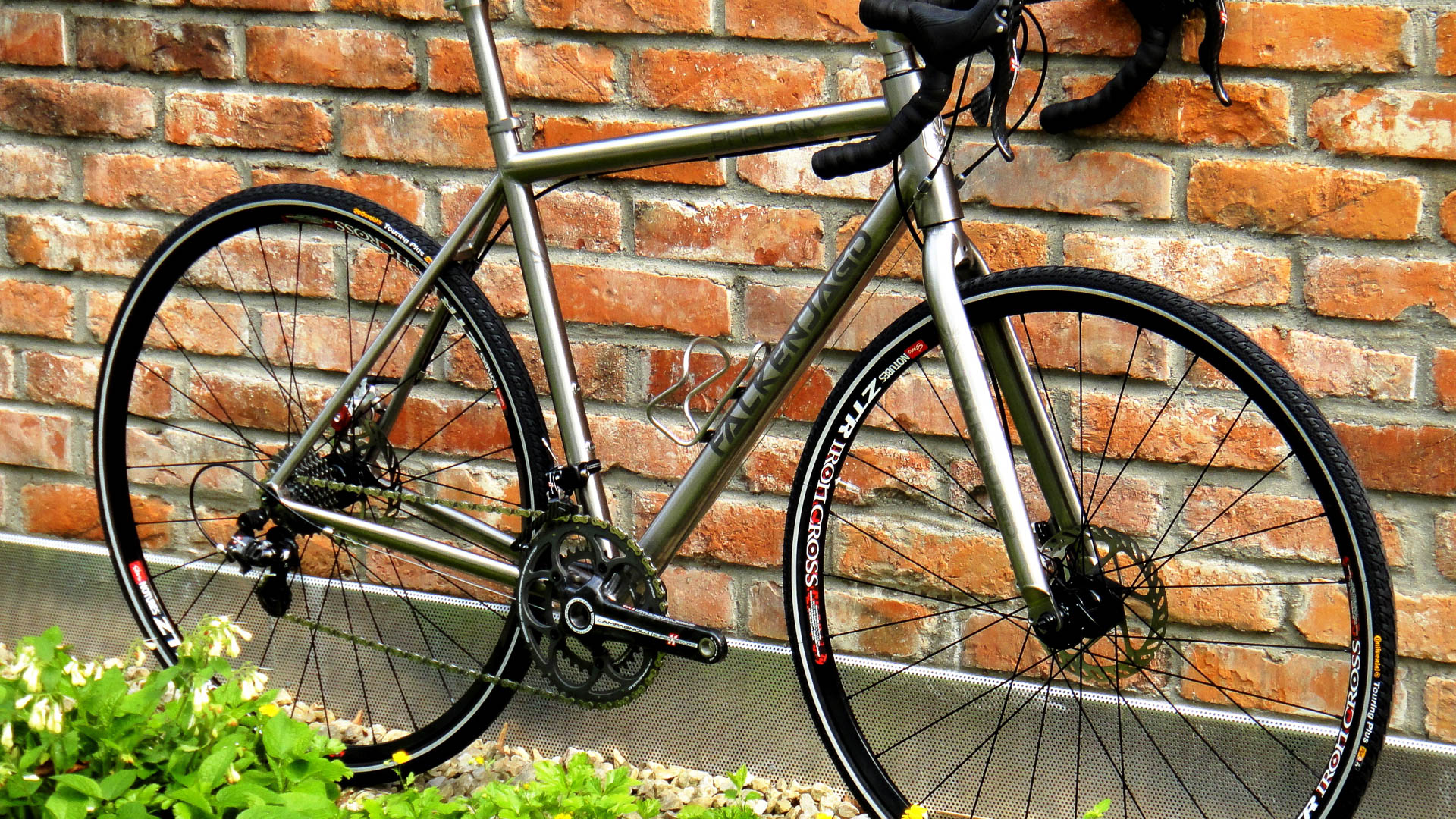 Falkenjagd_Titanium_Phalanx_Disc_Cross2_web